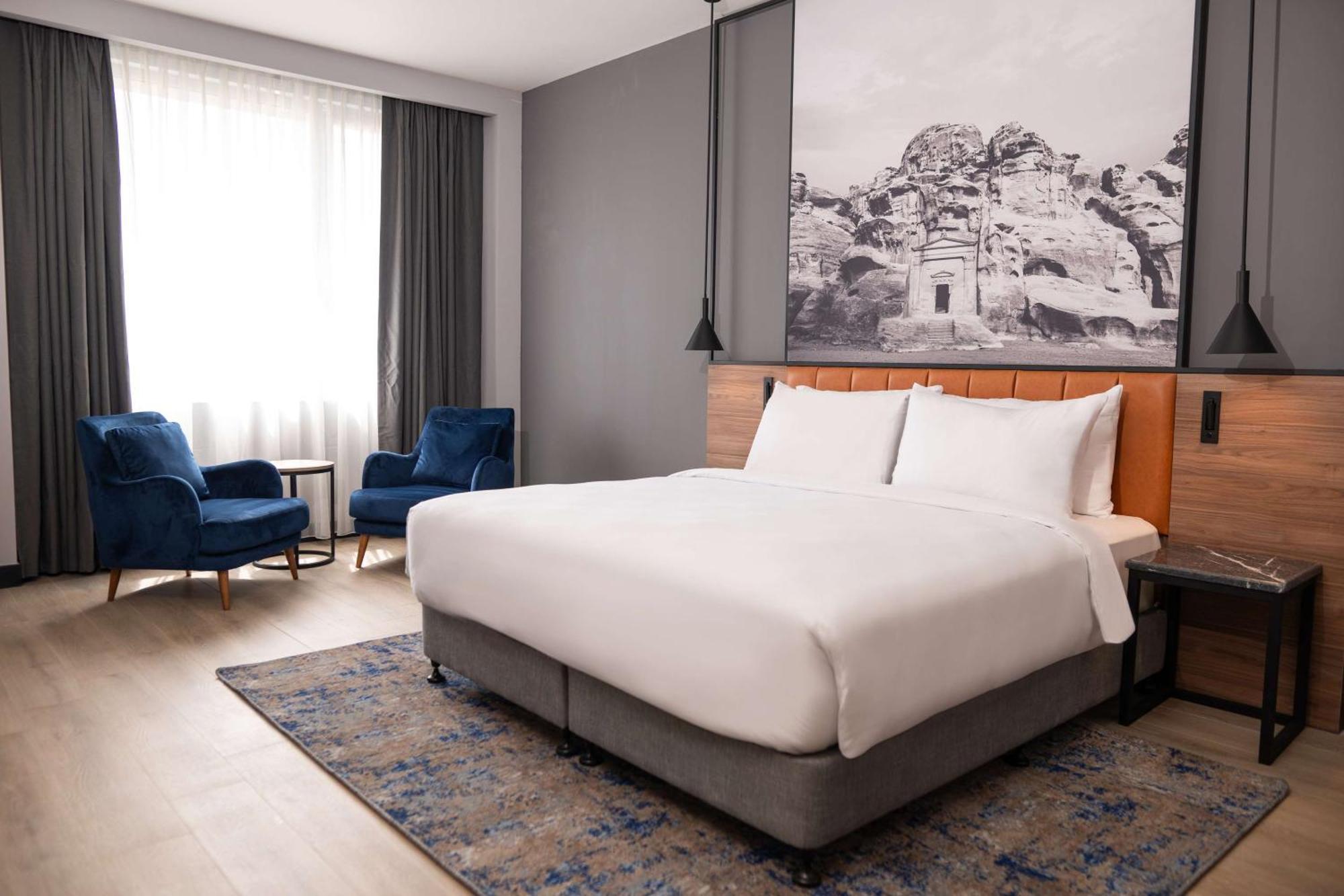 Radisson Blu Hotel, Amman Galleria Mall Exteriör bild Deluxe room